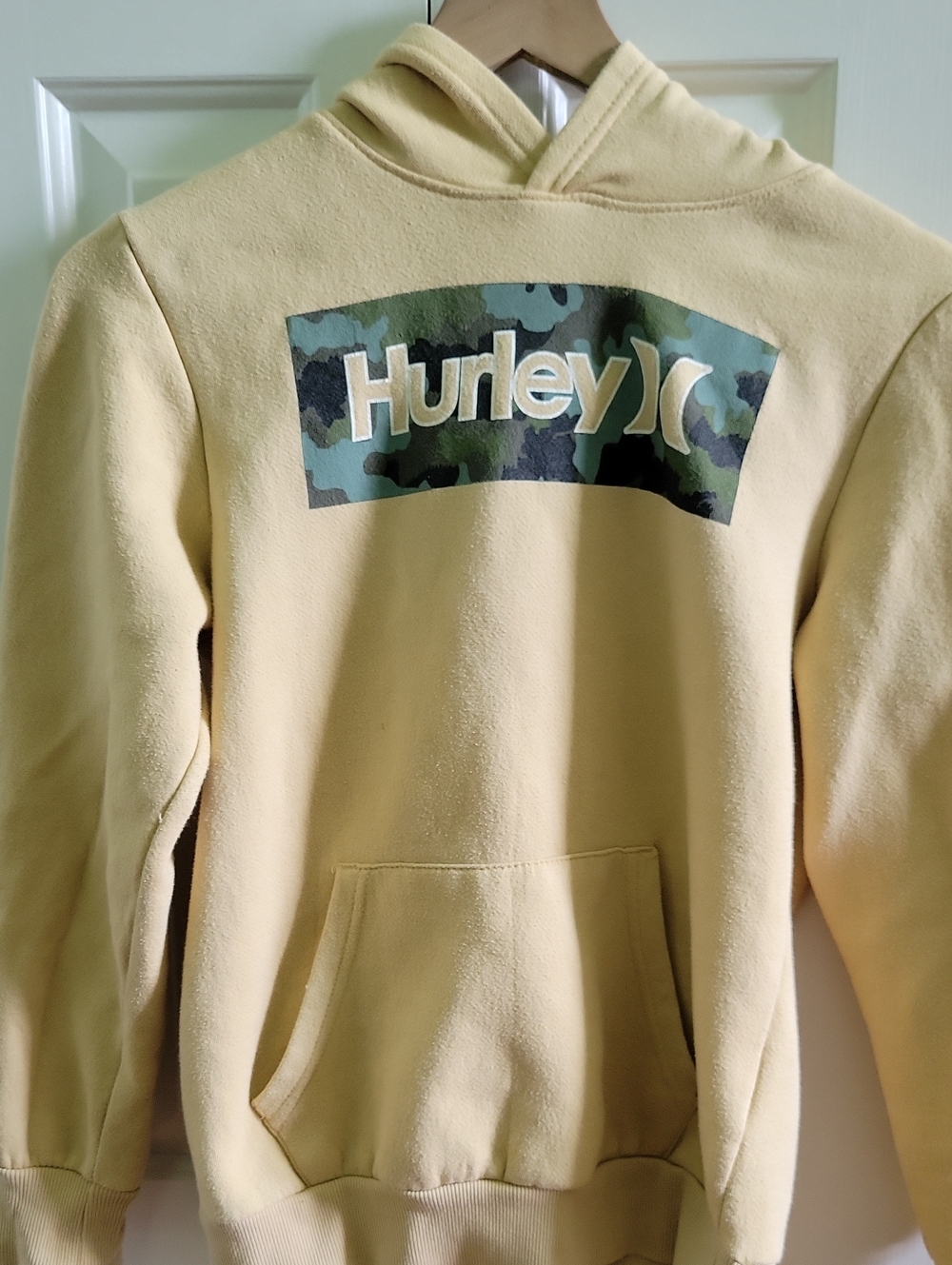 Hurley Boy's Large Tan Pullover Hoodie with Camo Logo